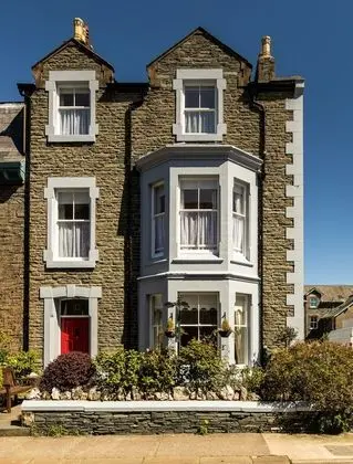 Dorchester House