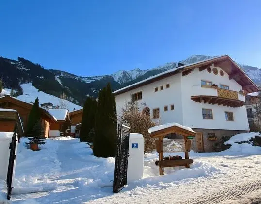 Dorfchalets Kaprun - Dış Mekan