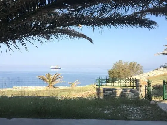 Villa Dori- Famous Composer's Holiday House on the Sea Front for 2-8 Persons - Dış Mekan
