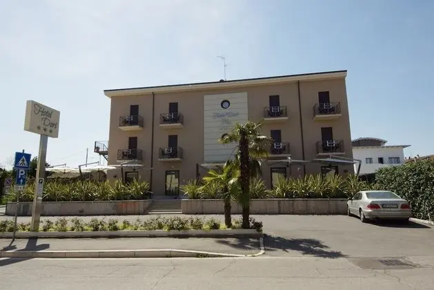 Hotel Dori - Dış Mekan