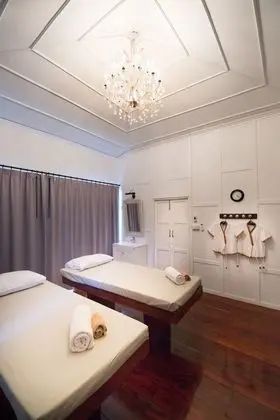 Dorm of Happiness by Tharaburi Resort - Spa