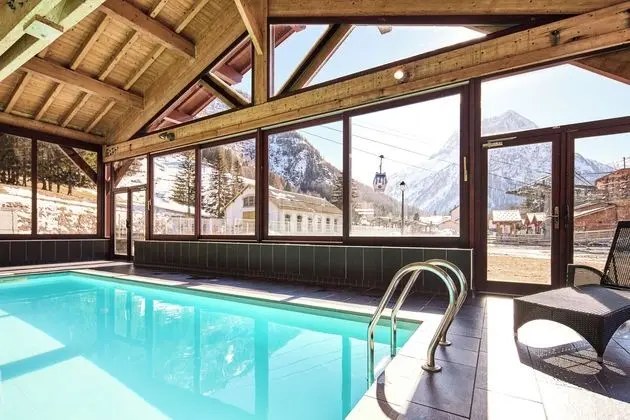 Dormio Resort Les Portes du Mont Blanc - Havuz