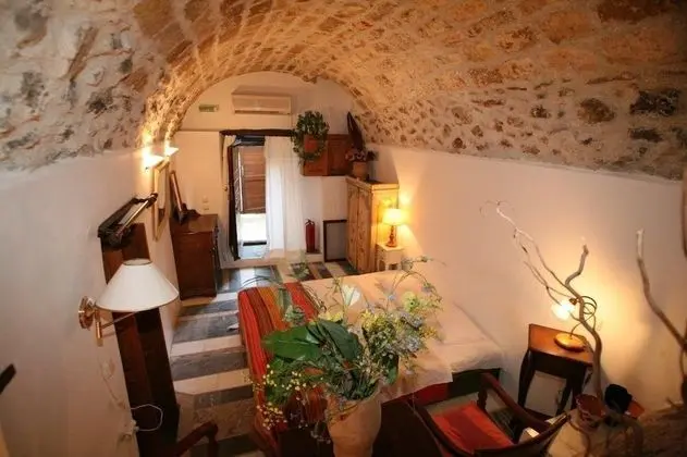 Dorovinis Monemvasia Castlehouses - Oda