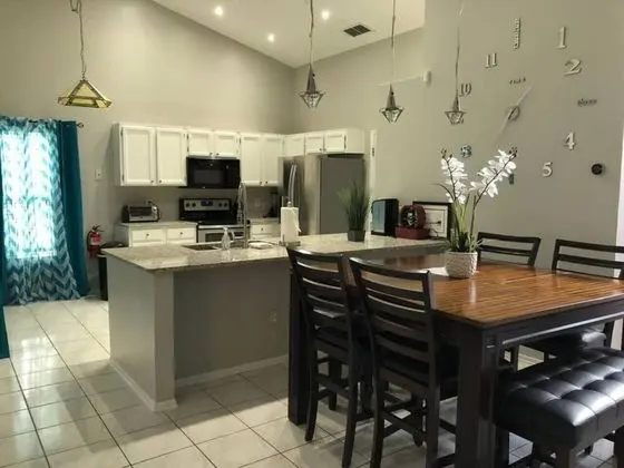 Dorrington · Lake Home With Swimming Pool. Super Clean - Mutfak