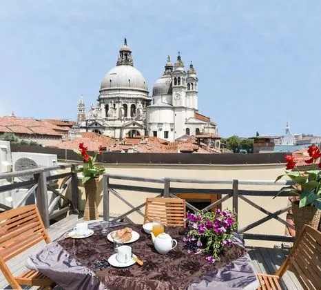 Dorsoduro Charme Apartments