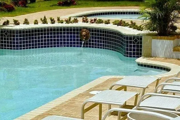 Dos Angeles del Mar B&B - Havuz