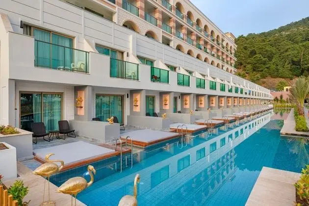 Dosinia Luxury Resort