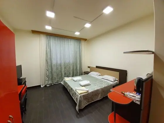 Doss Hotel and Hostel