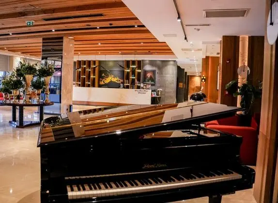 Dosso Dossi Hotels & Spa Downtown - Lobi