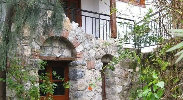 Dostlar Pension