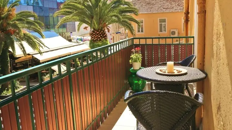 Double Bedroom Apartment on Great Location With Balcony - Öne Çıkan Resim