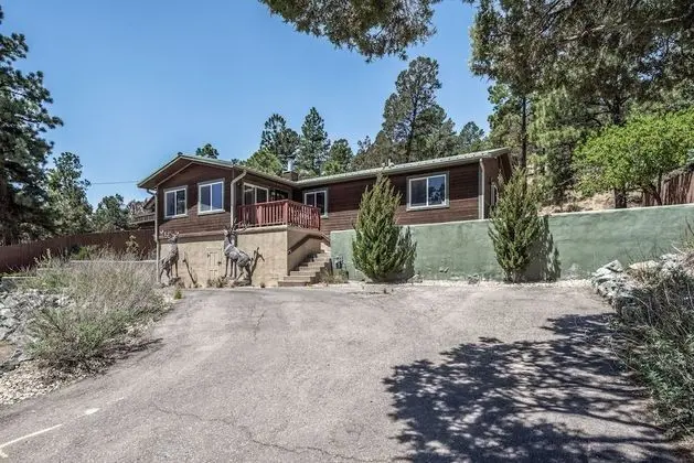 Double Elk Lodge