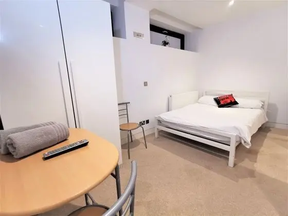 Double Room with en-suite - 1c