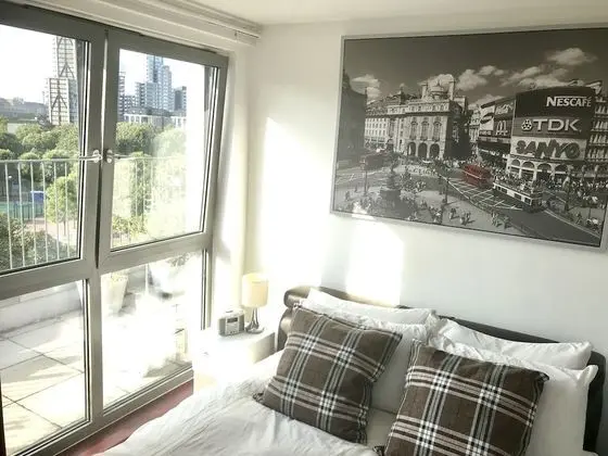 Double Room In London Shared Penthouse - Oda