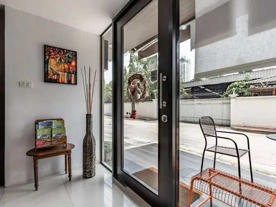 Double Two at Sathorn - Dış Mekan