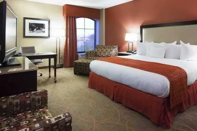 Doubletree Austin University Area