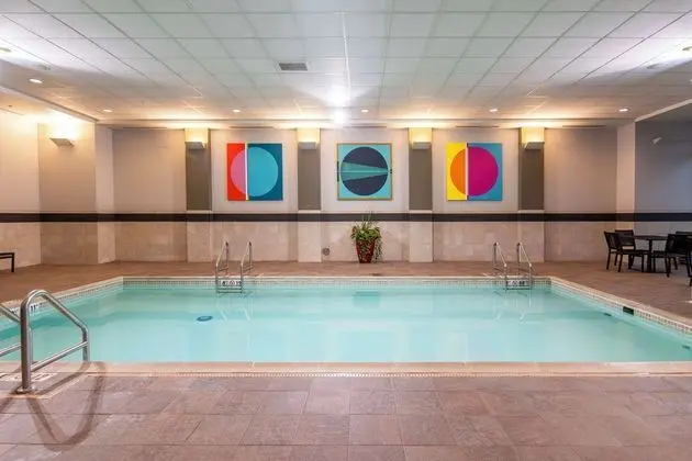 DoubleTree Cedar Rapids Convention Complex - Havuz