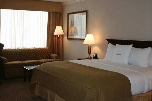 Doubletree Hotel Cleveland South  - Genel