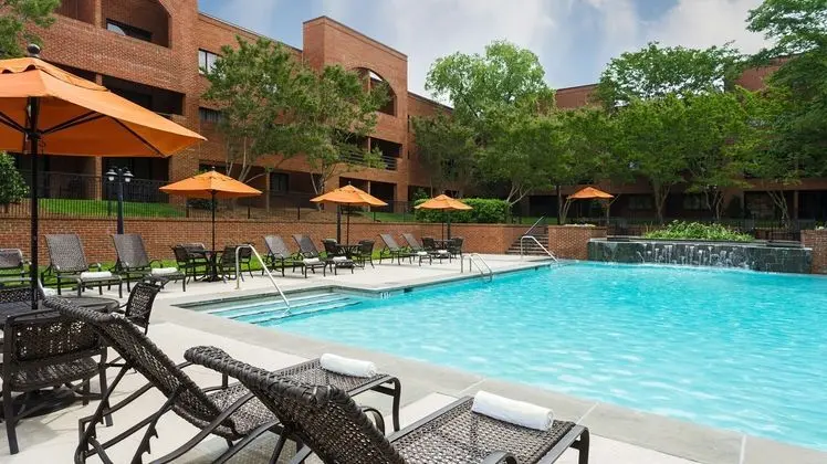 Doubletree Guest Suites Charlotte - Havuz