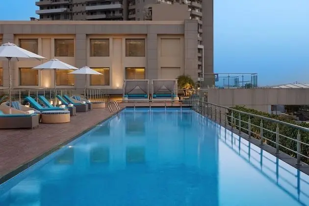 DoubleTree by Hilton Agra - Havuz