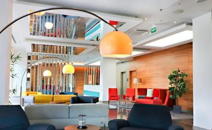 DoubleTree by Hilton Ankara İncek - Lobi