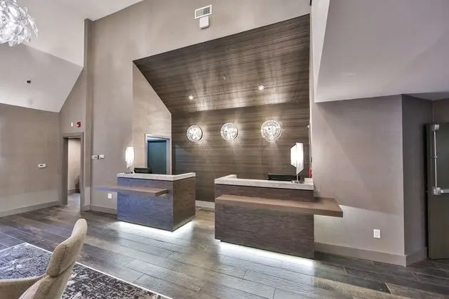 DoubleTree by Hilton Hotel Atlanta Alpharetta - Lobi