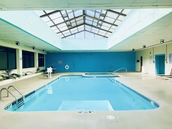 DoubleTree by Hilton Atlantic Beach - Havuz