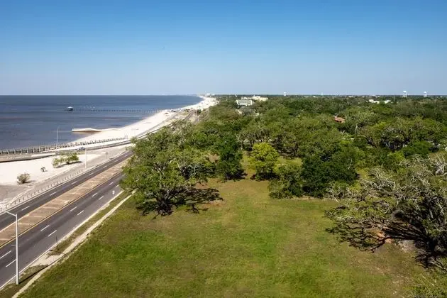 DoubleTree by Hilton Biloxi, MS - Plaj