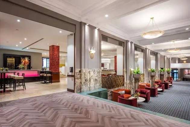 DoubleTree by Hilton Brussels City - Lobi