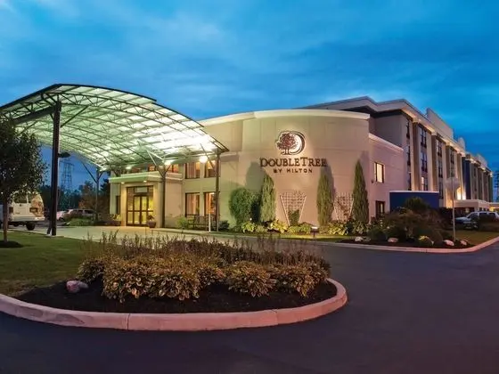 DoubleTree by Hilton Buffalo-Amherst - Dış Mekan