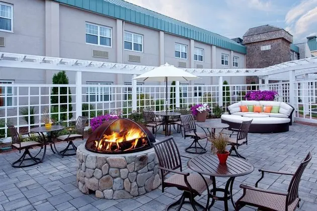 DoubleTree by Hilton Cape Cod - Hyannis - Dış Mekan