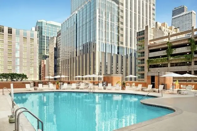 DoubleTree by Hilton Chicago - Magnificent Mile - Havuz