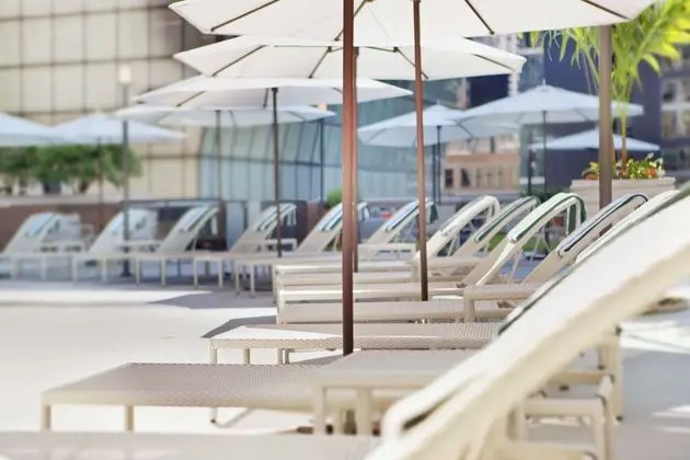 DoubleTree by Hilton Chicago - Magnificent Mile - Havuz