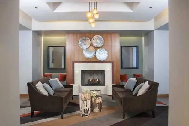 DoubleTree by Hilton Hotel Chicago North Shore