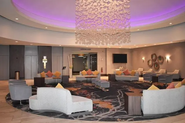 DoubleTree by Hilton Hotel Chicago Oak Brook - Lobi