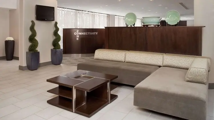 DoubleTree by Hilton Chicago - Schaumburg - Lobi
