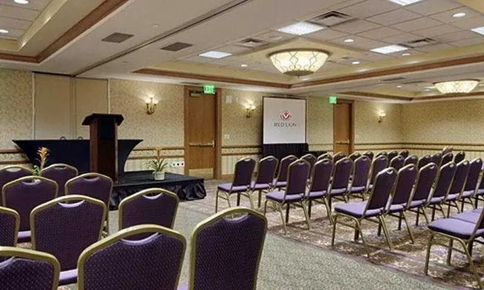 DoubleTree by Hilton Denver Stapleton North