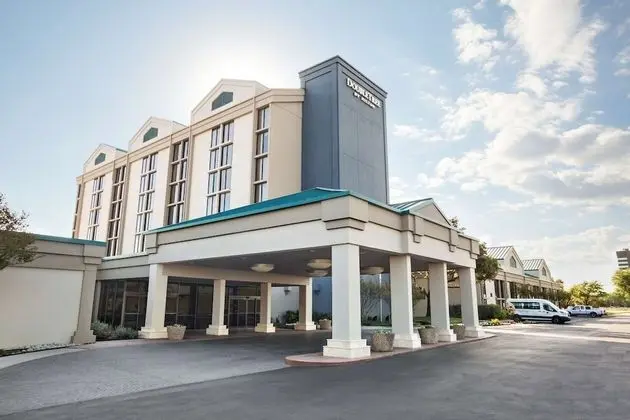 DoubleTree by Hilton Hotel DFW Airport North