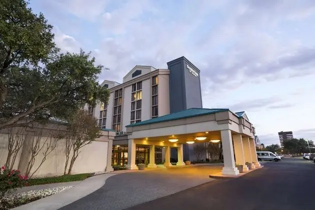 DoubleTree by Hilton Hotel DFW Airport North - Dış Mekan