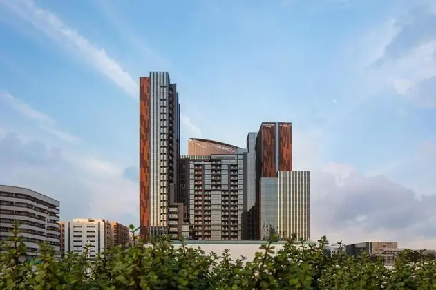 DoubleTree by Hilton Dubai M Square Hotel & Residences - Dış Mekan