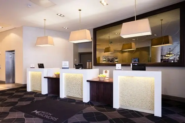 DoubleTree by Hilton Edinburgh City Centre - Lobi