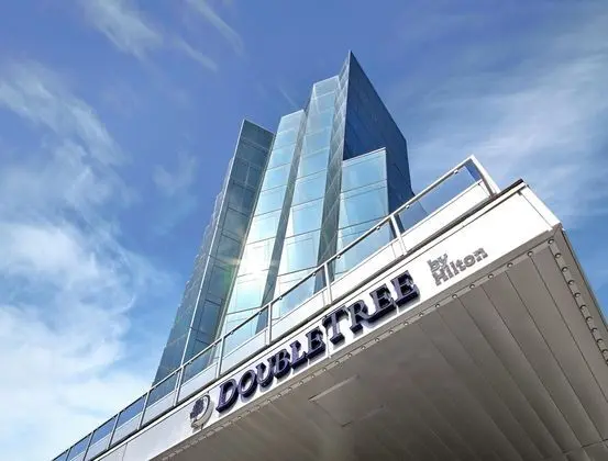 Doubletree by Hilton Edmonton Downtown - Dış Mekan