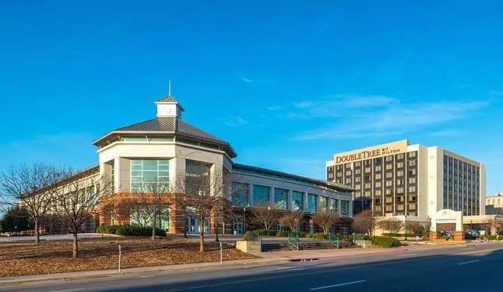 Doubletree by Hilton Fort Smith-City Center