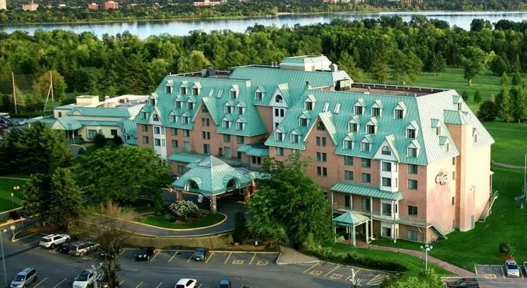 DoubleTree by Hilton Gatineau-Ottawa