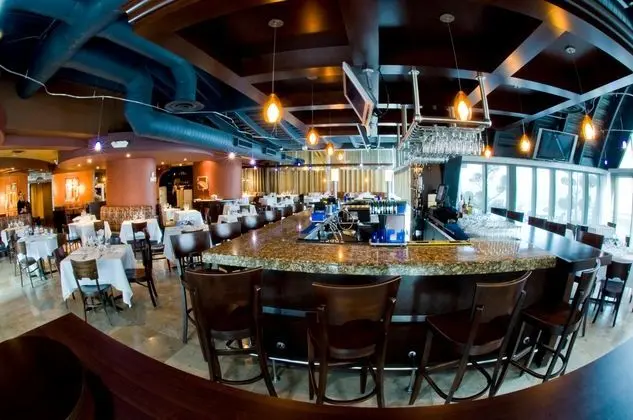 Doubletree by Hilton Grand Biscayne Bay