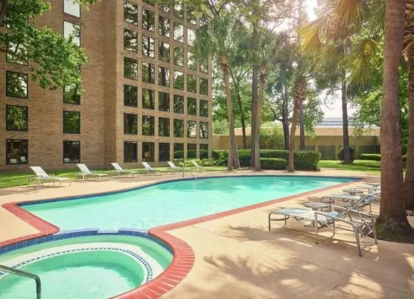 DoubleTree by Hilton Houston Intercontinental Airport - Havuz