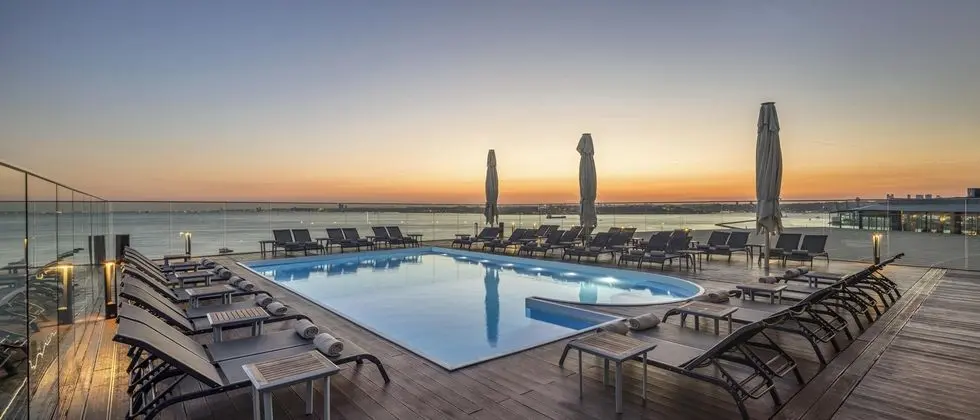 Doubletree by Hilton İstanbul Moda
