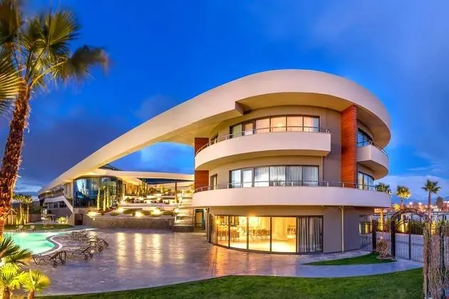DoubleTree by Hilton Hotel İzmir Airport