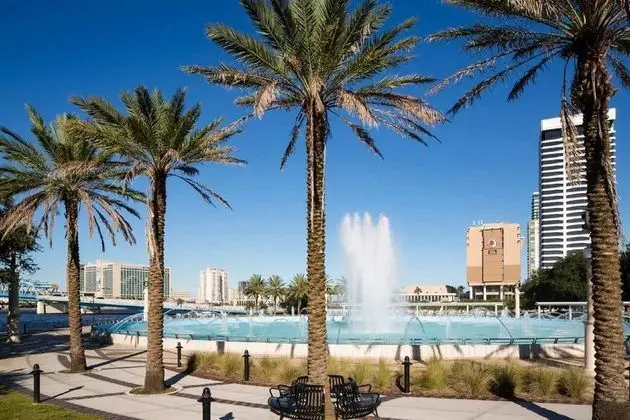 DoubleTree by Hilton Jacksonville Riverfront, FL