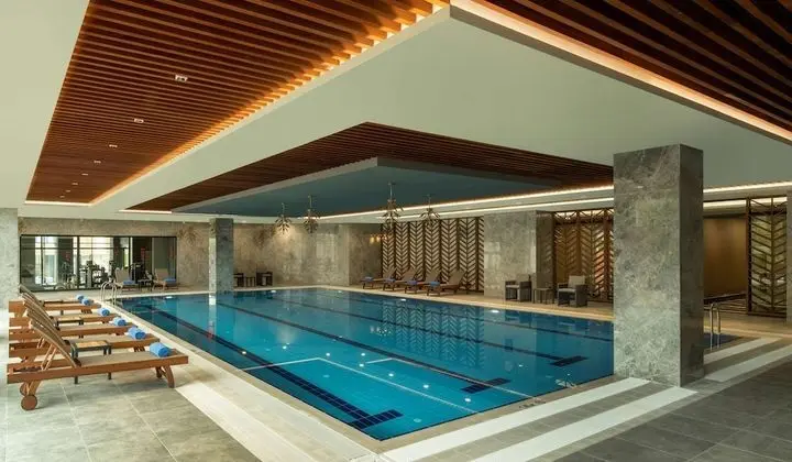 DoubleTree by Hilton Manisa - Havuz